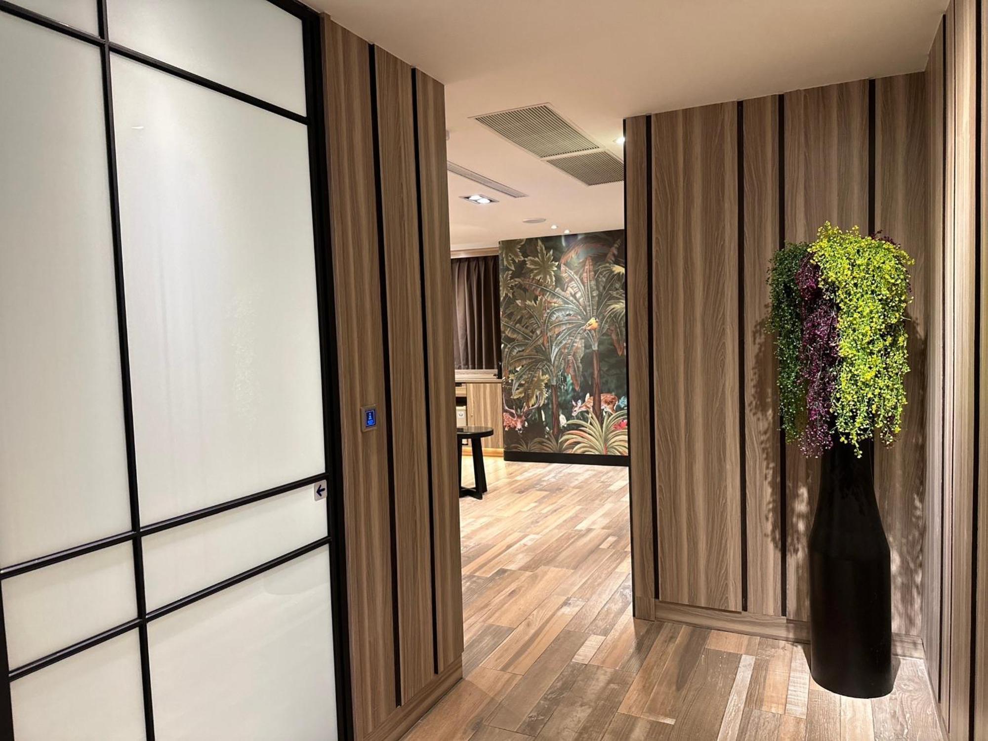 Aquarius Motel Taichung Eksteriør billede