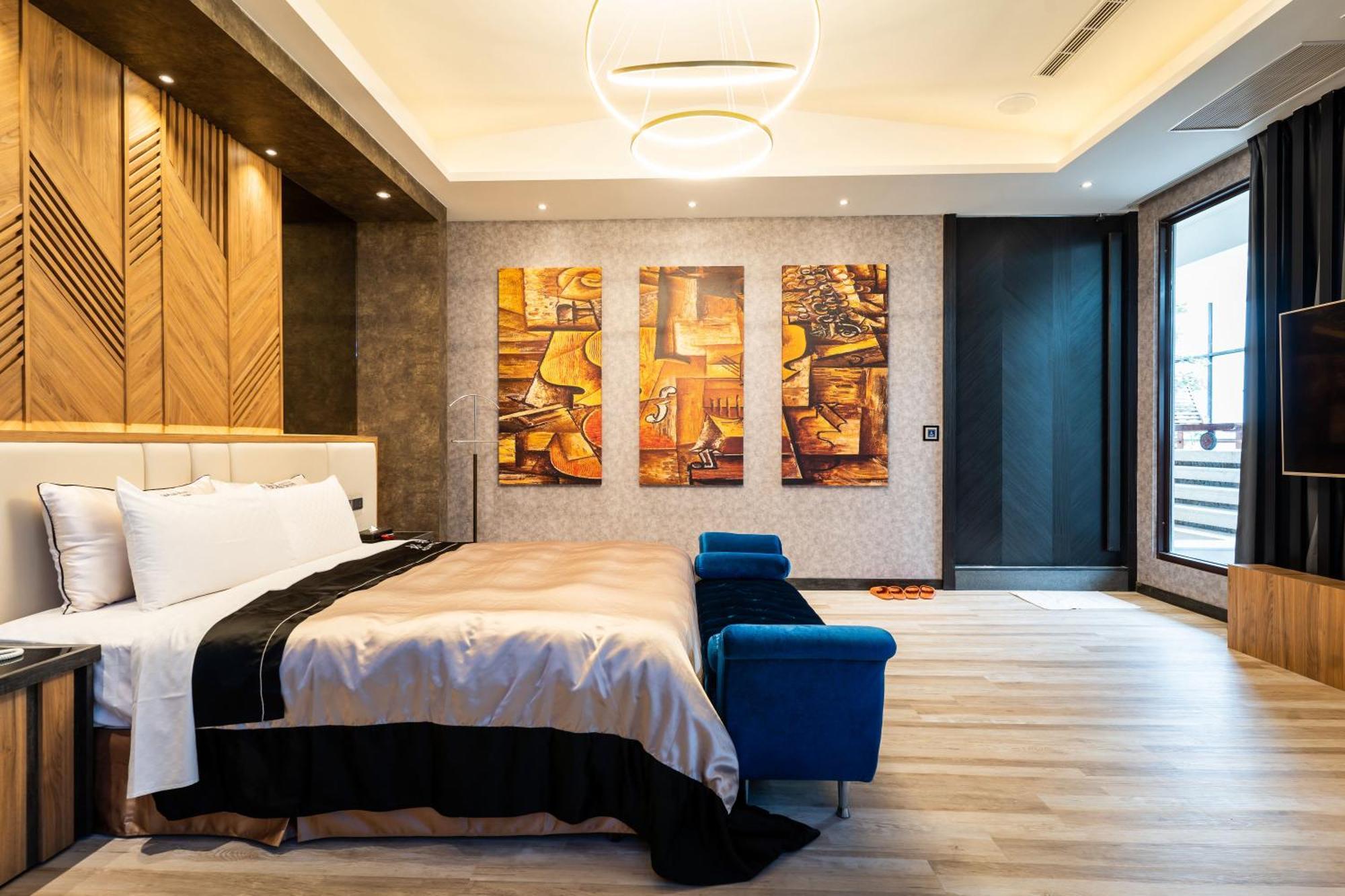 Aquarius Motel Taichung Eksteriør billede