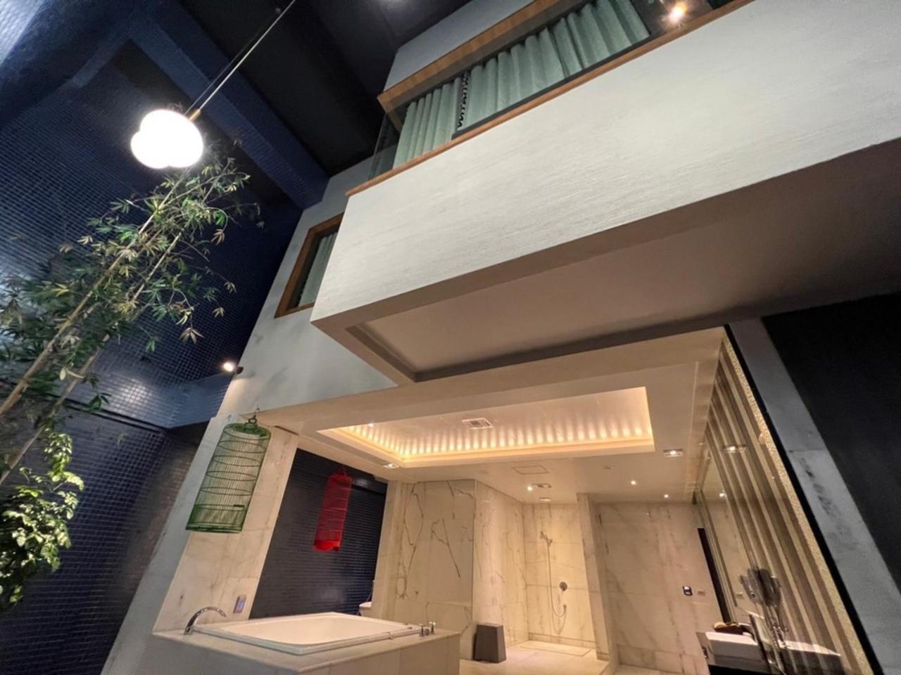 Aquarius Motel Taichung Eksteriør billede