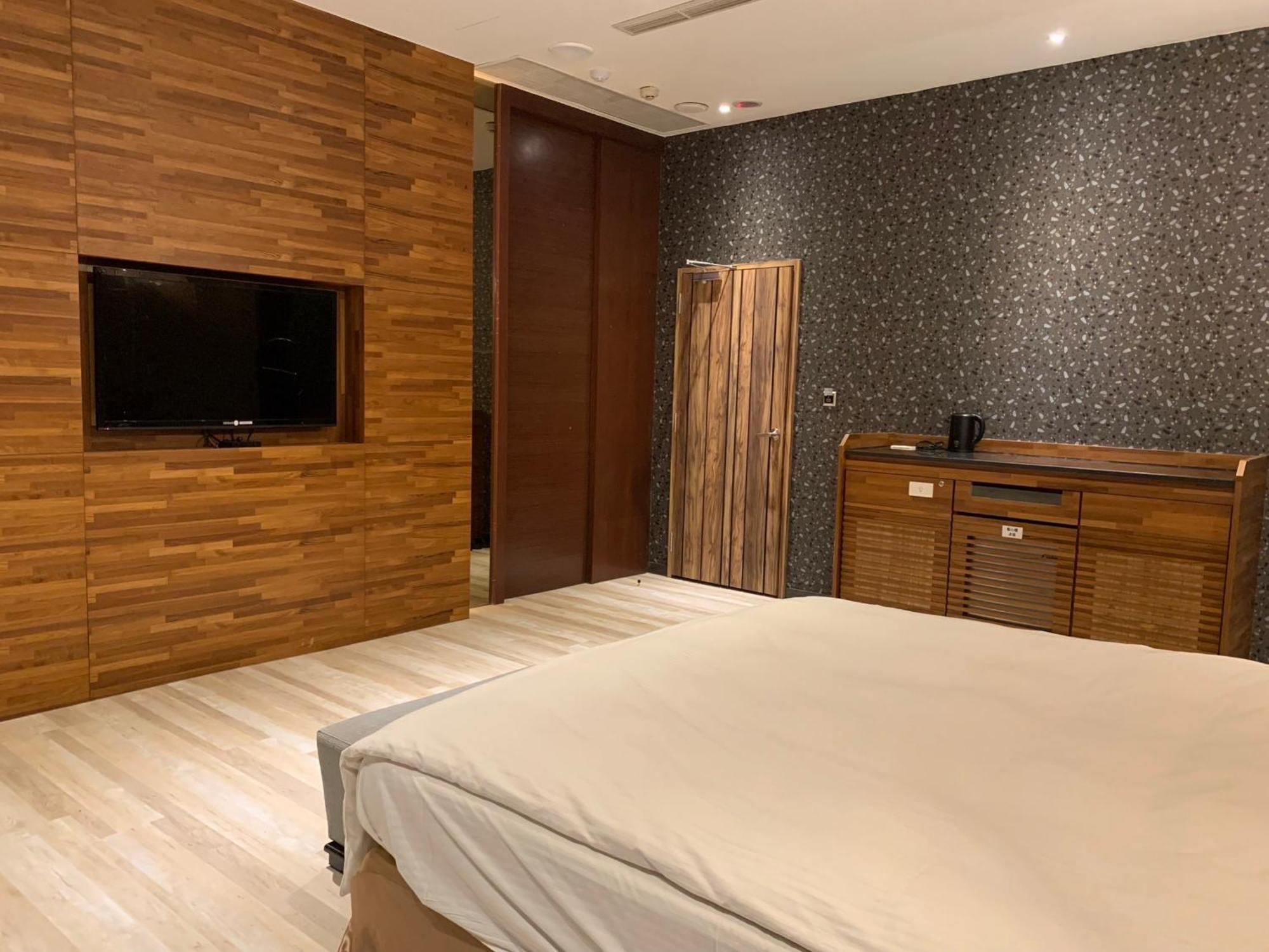 Aquarius Motel Taichung Eksteriør billede