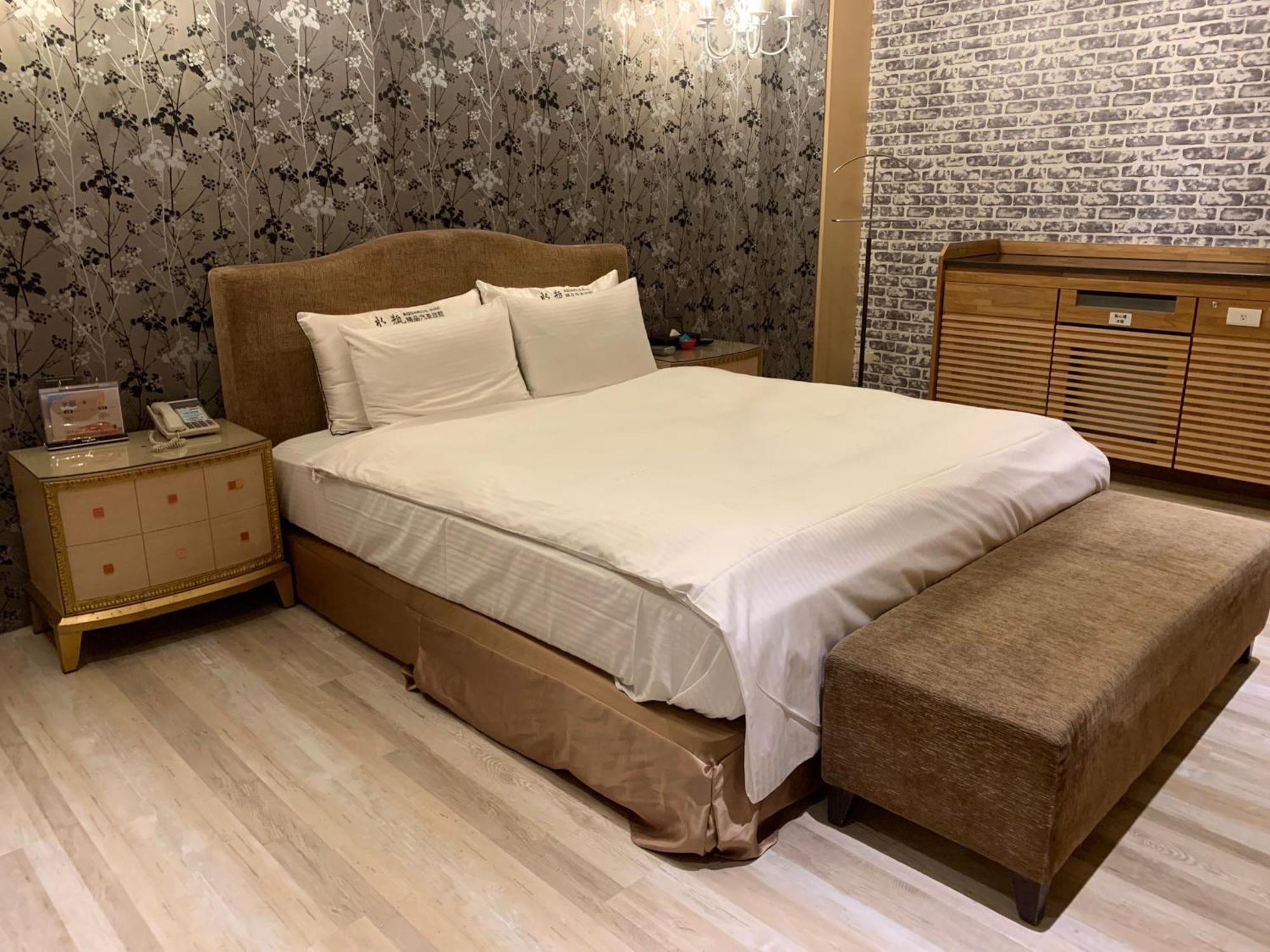 Aquarius Motel Taichung Eksteriør billede